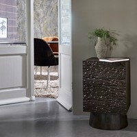 Crumble Carved Nachtkastje Met Lades Mango Hout Walnoot-2