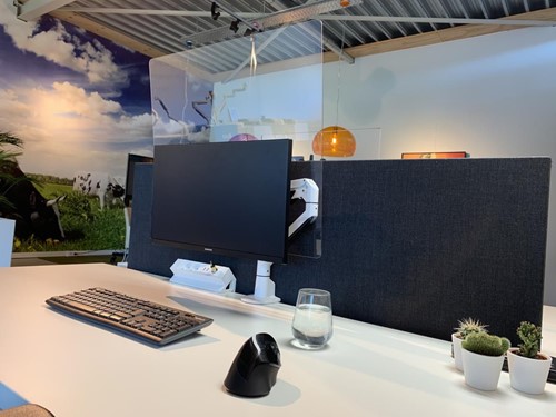 Hygiënescherm VESA Acryl voor 1 monitor maat M
