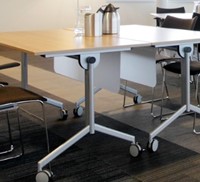 Frontpaneel tbv verrijdbare klaptafel.jpg