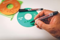 Uni-ball permanent marker Super Ink zwart-2