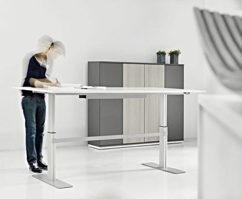 Elektrisch verstelbare zit sta vergadertafel Vitalform2