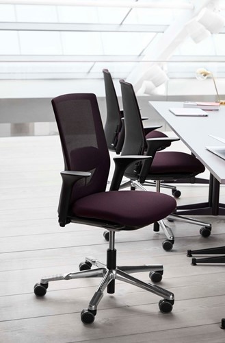 HAG_Futu_bureaustoel_paars