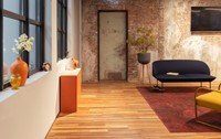 HomeFit_sfeer_henna_oranje_eiken_zit_sta_bureau_kast_compact_A