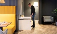 HomeFit_sfeer_wit_zit_sta_bureau_verstelbaar_kast_compact_bureau_B