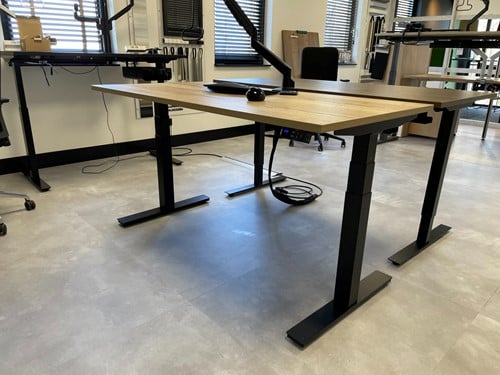 Electrisch verstelbare zit sta bureau Adjust 140 x 80 CM - Showroommodel