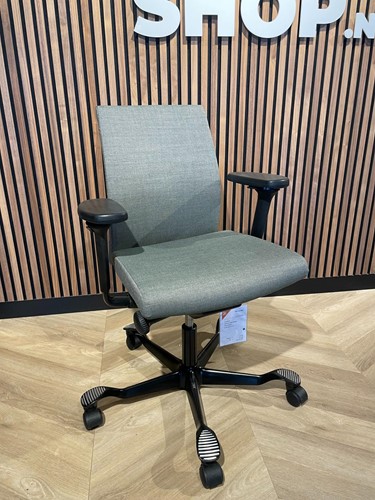 HÅG Creed 6004 5D armleggers met SwingBack - PG5 - Kvadrat Atlas 931 - Showroom model