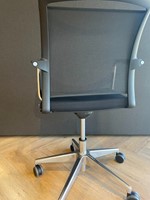 Vergaderstoel Narbutas Diva met wielen - Showroommodel-2