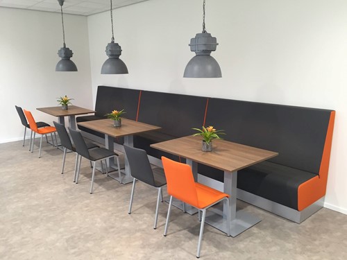 Aura Cafe L180cm- 3-zits hoog compleet gestoffeerd prijs vanaf-3