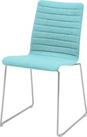 stoel oscar licht blauw met padding sledeframe draadstaal